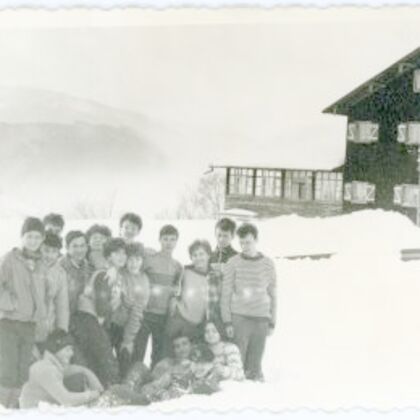 Grup la Cabana Muntele Roșu