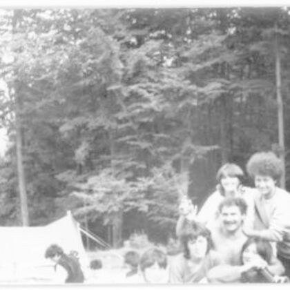 Camping lângă pădure