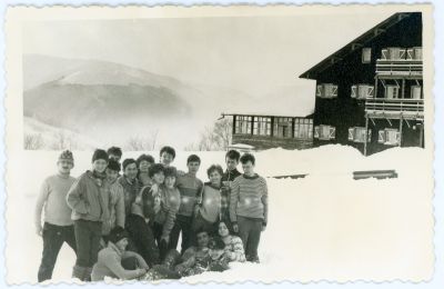 Grup la Cabana Muntele Roșu